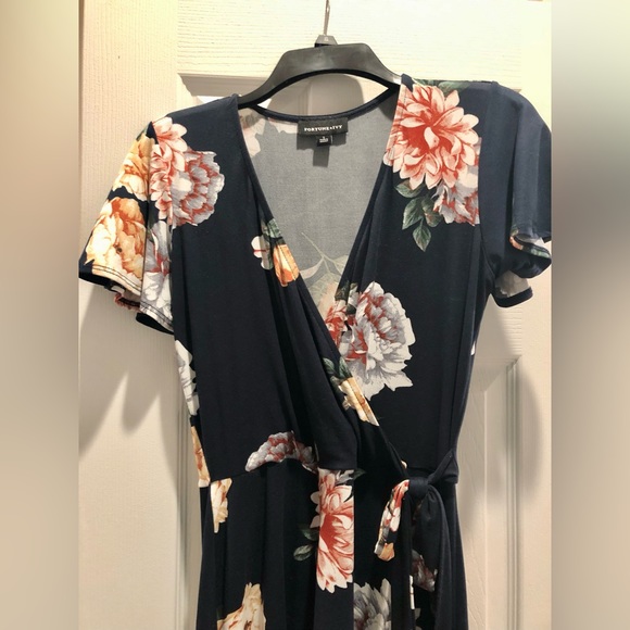 Fortune + Ivy midi wrap dress STITCH FIX - Picture 2 of 3